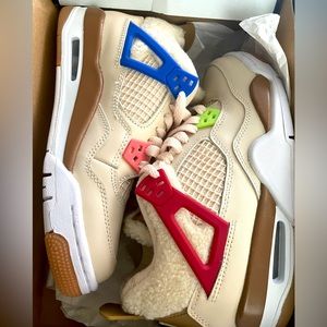 Jordan Big Kids In Box 4 Retro Sneakers Pearl White & Driftwood Size 4.5 Youth